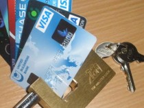 Кредитните карти стават все по-популярни в България