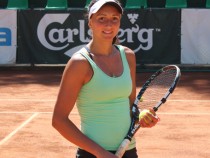 Александрина Найденова отпадна във Валенсия