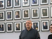 Млада фотографка с изложба от портрети