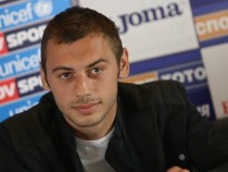 Трима подновиха договорите си с "Ботев" (Пд)