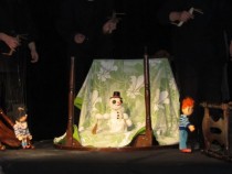 Вера Стойкова: Да играеш с марионетки не е най-голямото умение