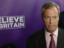 Великобритания може да избере "твърд" Брекзит, ако няма сделка с ЕС за финансовите услуги, предупреди Найджъл Фараж