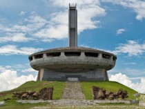 Каква ще бъде съдбата на паметника на връх Бузлуджа