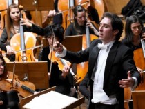 Симфониците на БНР и младата цигуларка Кристина Георгиева почитат Петко Стайнов и Роберт Шуман