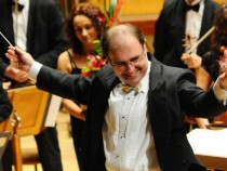 Маестро Найден Тодоров е сред най-обсъжданите личности в музикалния живот на страната