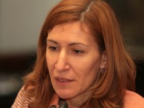 Николина Ангелкова: С 30% се увеличават парите за туристическа реклама през 2017 година