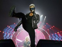 "Куин" записват нови песни с Адам Ламбърт