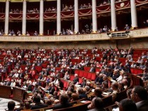 Френският парламент прие правилник за облеклото на депутатите