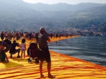 Артистично и (пред)празнично