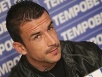 "Ботев" Пловдив изгони четирима