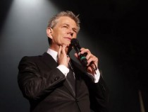 Италианския бароков майстор Стефано Ланди и канадския пианистът, композитор и продуцент Дейвид Фостър