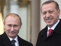 Илтер Туран: Все още има определени противоречия в отношенията между Турция и Русия