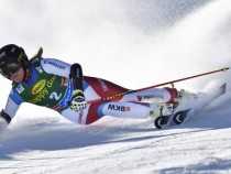 Лара Гут триумфира в Лейк Луис