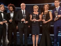 Кристиано Роналдо е "Футболист на годината на ФИФА"