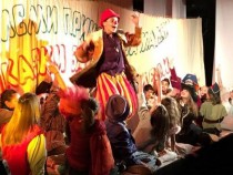 Рицарят Чуй ми цигулката помага доброто да победи в "Приказки за малки и големи"