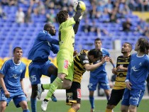 "Левски" ще уволнява Деса, разтрогва с Чворович