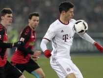 Левандовски спаси „Байерн“ срещу „Фрайбург“