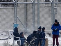 Кметове на гръцки острови искат помощ от ЕС заради бежанците