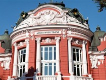 Варненският драматичен театър открива сезона с "Влюбеният Шекспир"