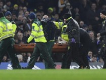 Тежка травма за играч на "Хъл" при загубата от "Челси" с 0:2