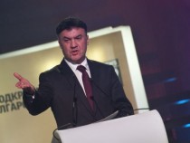 Борислав Михайлов ще работи и в структурите на ФИФА