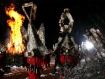 Обичаят „Сурва“ – символ на пречистващата сила за едно ново начало