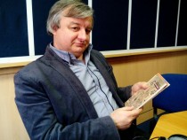 Пламен Дойнов  за политическата поезия