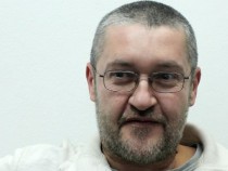 Христо Комарницки представя изложба с карикатури на петимата ни президенти в София