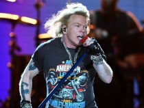 Освиркаха "Гънс ен роузис" в Мелбърн заради гаф