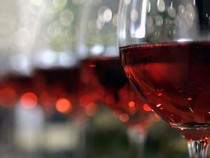 Ценителите на виното срещат изобразителното изкуство в Брестовица