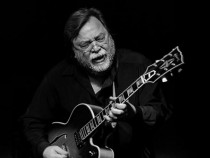 Музиката на Гюла Бабош