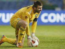 Успешно оперираха Владислав Стоянов в "Барселона"