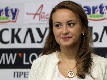 Антоанета Стефанова загуби първата партия от четвъртфиналите