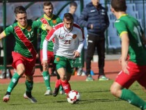 Националите направиха 1:1 с младежите