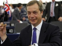 Найджъл Фараж се завърна в политиката като заместник-председател на движение в подкрепа на Брекзита