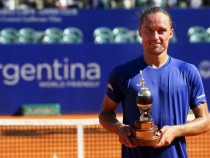 Александър Долгополов с титлата в Буенос Айрес