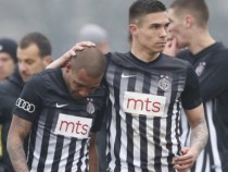 Затвориха стадиона на "Рад" Белград заради расистки изстъпления на фенове