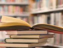 „Игли в съня” и „Сага за свещи” в „Перото”