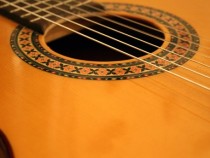 Дарителска кампания за събиране на средства за закупуването на китара за Радослав Славчев