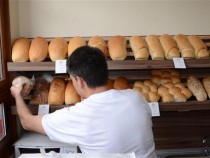 Хлябът ще поскъпне, ако цената на природния газ скочи с 30%, предупреждават от бранша