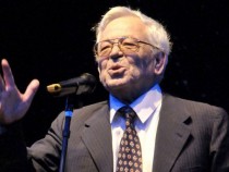 Вели Чаушев представя книгата "Видения в небесния театър"