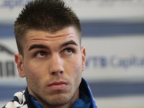 Стефан Велев подписа със "Славия"