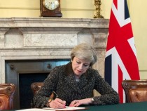 Тереза Мей ще направи утре промени в кабинета си