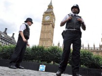 Великобритания засилва борбата срещу тероризма след пореден разкрит заговор за нападение