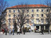 Повишението на учителските заплати ще бъде трудно за малките общини, алармират от Тунджа