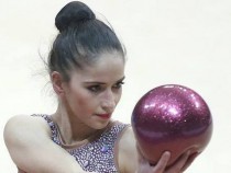 Невяна Владинова с позиция за медал в многобоя на световната купа в Баку