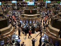 Борсата в Ню Йорк отвори с леки повишения, след като цял ден европейските борси бележеха спадове