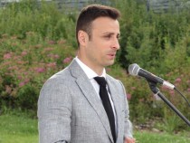 Бербатов покани Стоичков на своя мач