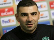 Владислав Стоянов с нова операция, завръщането му се отлага