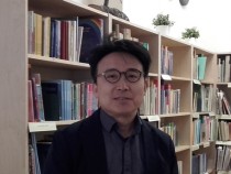 Ик-Джунг Канг показа техники за рисуване пред петокласници